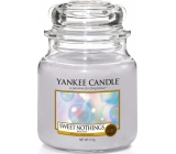 Yankee Candle Sweet Nothings - Sladké nic vonná svíčka Classic střední sklo 411 g
