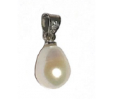 Perla bílá přírodní přívěsek 1,1 cm 1 kus, symbol ženskosti, přináší obdiv