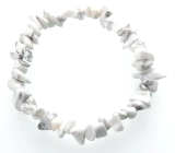 Magnezit / Howlit bílý náramek elastický sekaný přírodní kámen 16 - 17 cm, očistný kámen