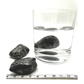 Šungit Tromlovaný přírodní kámen, cca 4 cm 1 kus, kámen života, aktivátor vody