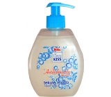 Mika Kiss Classic Antibakteriální tekuté mýdlo s přísadou 500 ml
