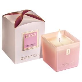 jFenzi Desso Mon Amie Sojová vonná svíčka s vůní parfému Hugo Boss Ma Vie Pour Femme Ručně vyrobena růžová 200 g